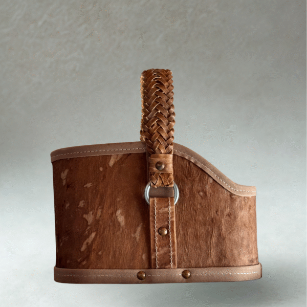 CANASTA DE CUERO CRUDO